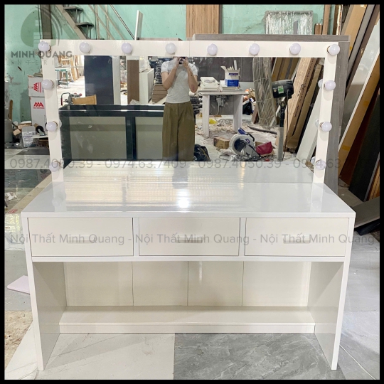 BÀN TRANG ĐIỂM – BP0047