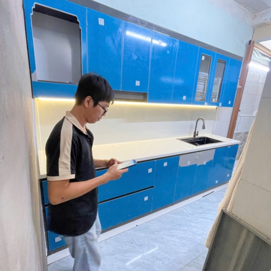 TỦ BẾP CÁNH NHỰA ĐẶC PHỦ ACRYLIC - TỦ BẾP MINH QUANG 0021C
