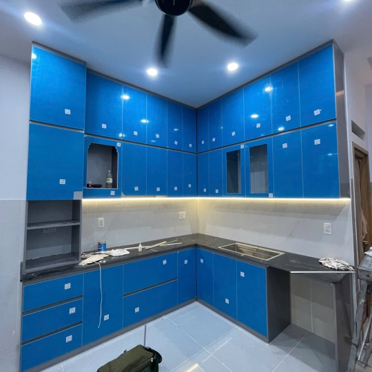 TỦ BẾP KHUNG VINCO - CÁNH PHỦ ACRYLIC AR0030