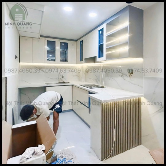 TỦ BẾP KHUNG VINCO - CÁNH PHỦ ACRYLIC AR0021