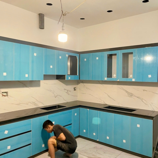 TỦ BẾP KHUNG VINCO - CÁNH PHỦ ACRYLIC AR0032